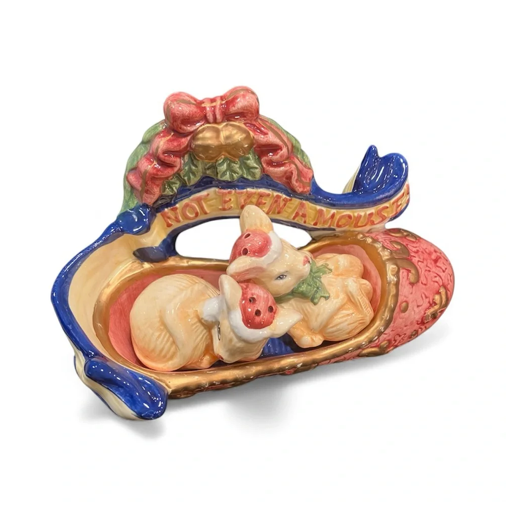 Salt and Pepper Shakers Holiday Mouse